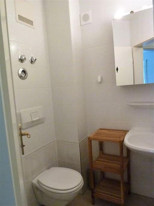 + :-) Be In + :-) Be In Apartment Munich